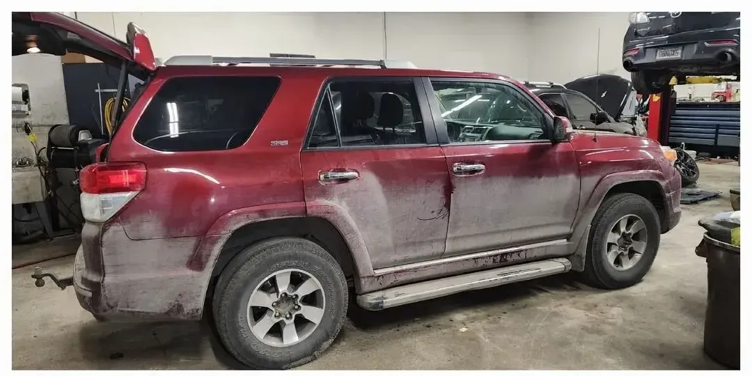 Toyota 4Runner covered in mud and winter road grime before exterior detailing